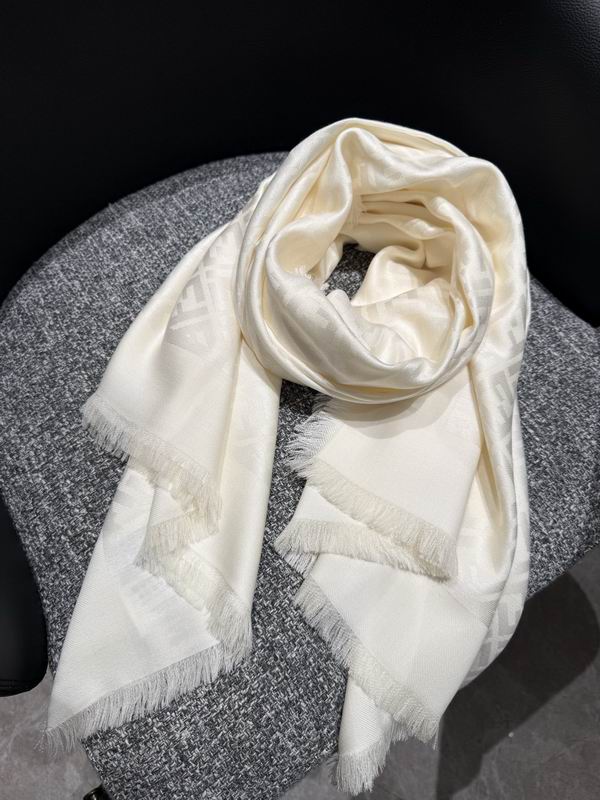 Fendi scarf 140X140cm E062221